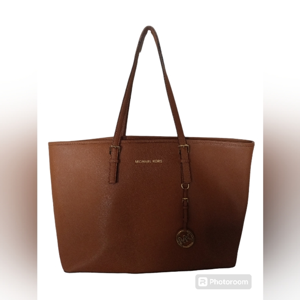 Michael Kors purse. Chestnut brown color.